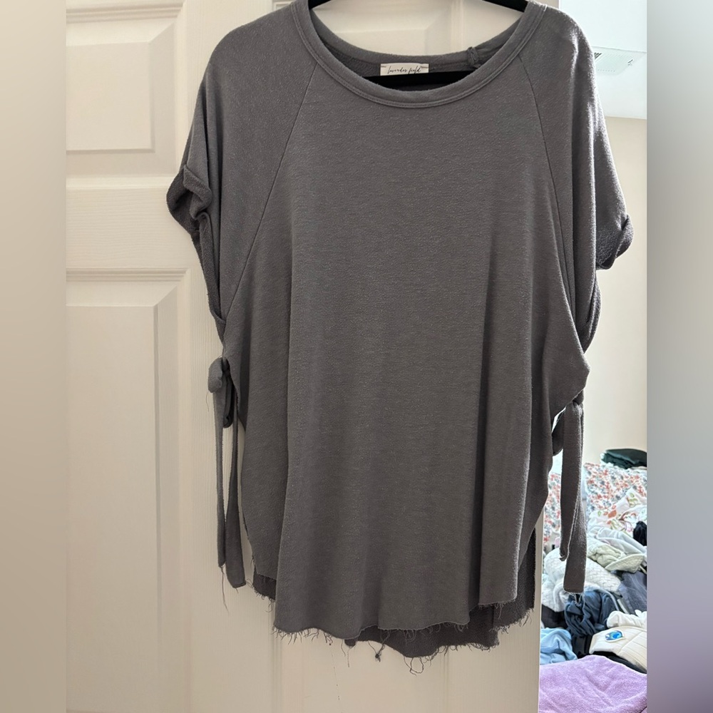 Women’s Lavender Field Charcoal Short Sleeve Top